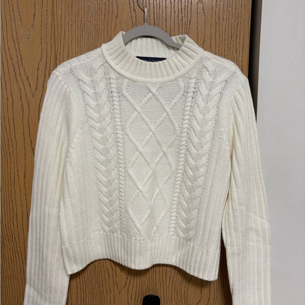 Tommy Hilfiger Cream Cable Knit Crewneck Sweater - Textured Front